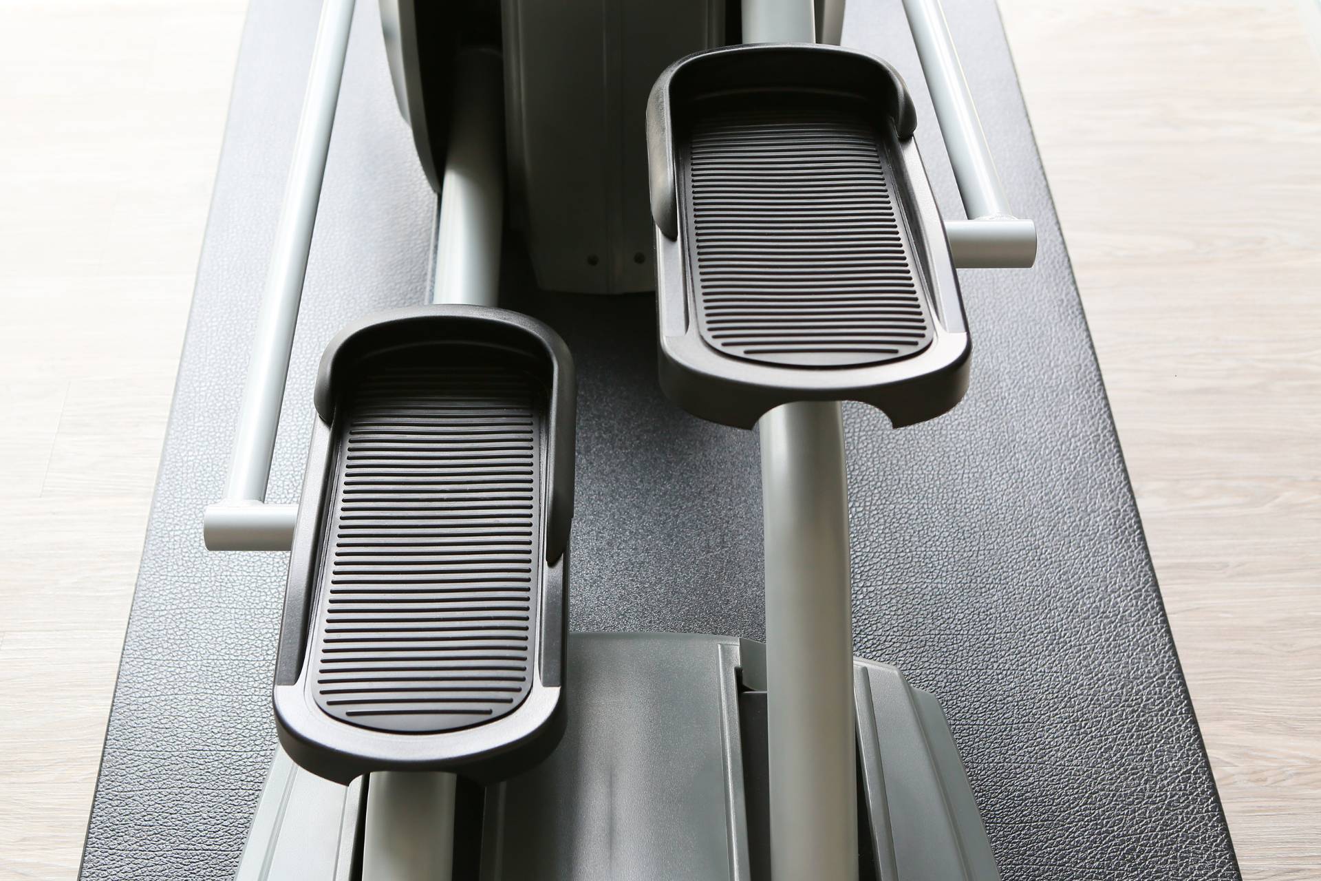 under desk elliptical (1)